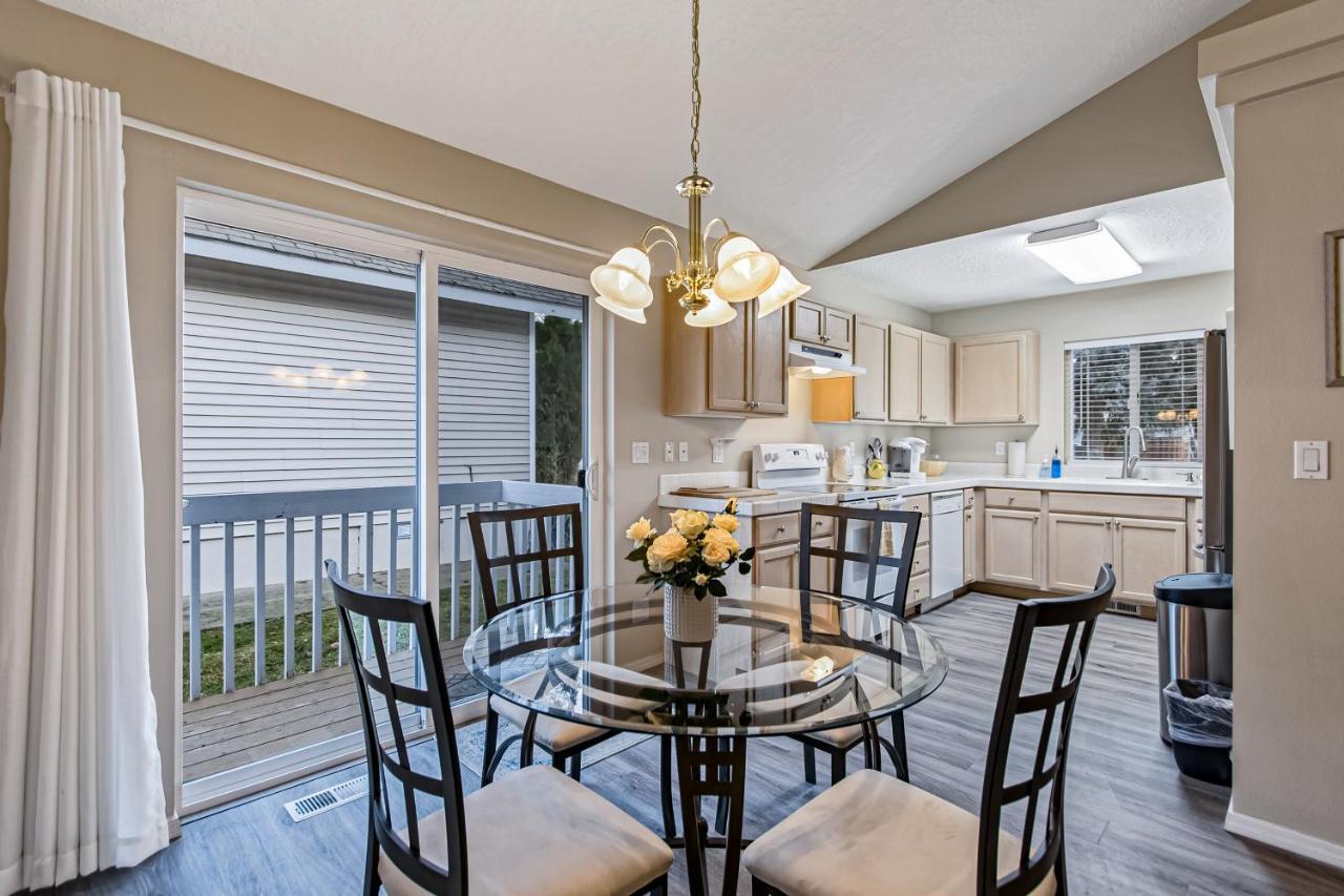 Pine Ave Delight Villa Coeur d'Alene Ngoại thất bức ảnh